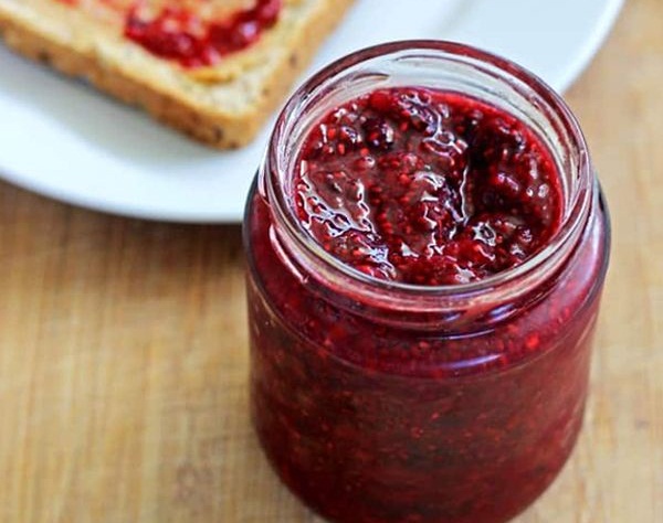 5-minute-berry-jam