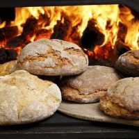 baking-wood-fired-breads