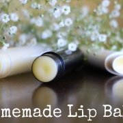 2 Ingredient Homemade Lip Balm / Chapstick