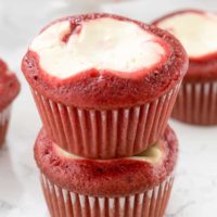 cheesecake-red-velvet-cupcake-1024x577
