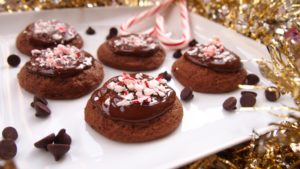 chocolate-peppermint-cookies-1024x577