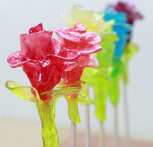 How to Make Lovely Edible Candied Flowers